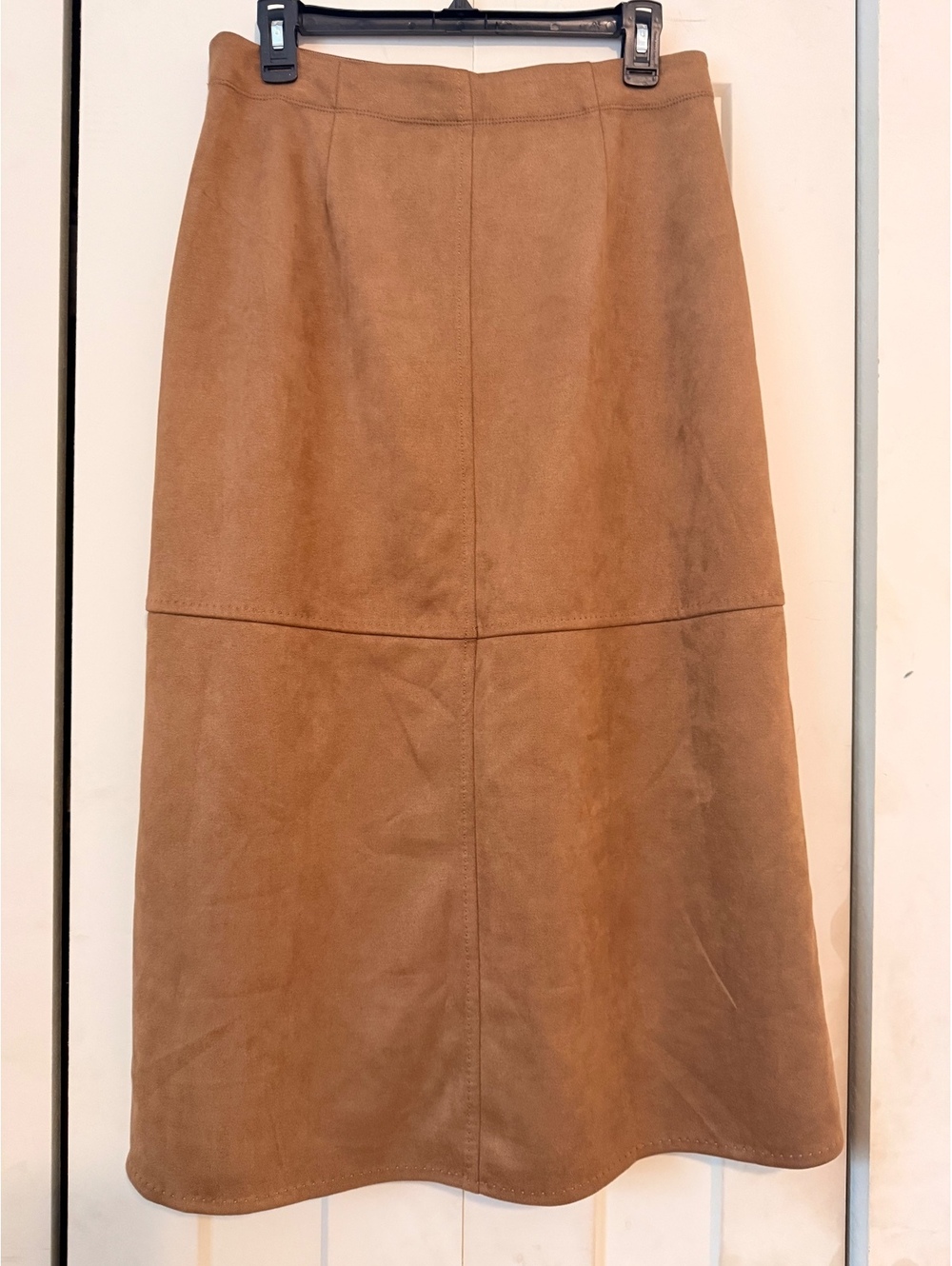 NWT* Max studio London brown camel faux suede midi skirt stretchy size medium - Picture 2 of 9